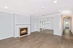 32 Chippendale Dr, Mount Sinai, NY 11766 - Photo 9