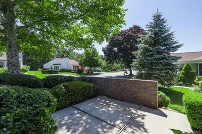 32 Chippendale Drive, Mount Sinai, NY 11766 - Photo 5