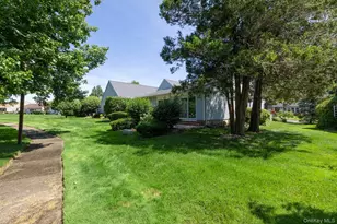 32 Chippendale Dr, Mount Sinai, NY 11766 - Photo 33