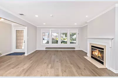32 Chippendale Drive, Mount Sinai, NY 11766 - Photo 11