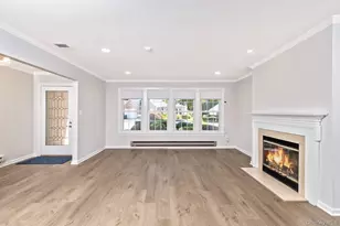 32 Chippendale Dr, Mount Sinai, NY 11766 - Photo 11