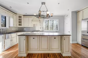 22 Verdun Ave, New Rochelle, NY 10804 - Photo 11