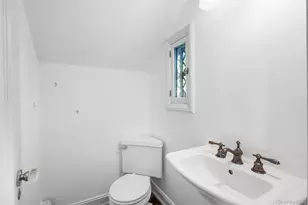 22 Verdun Ave, New Rochelle, NY 10804 - Photo 13