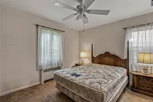 163 Laurel Dr, New Hyde Park, NY 11040 - Photo 7