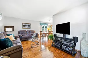 382 Hawkins Rd, Centereach, NY 11720 - Photo 3