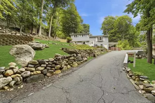 239 Canterbury Rd, White Plains, NY 10607 - Photo 33