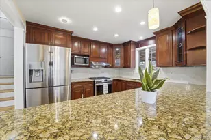 239 Canterbury Rd, White Plains, NY 10607 - Photo 13