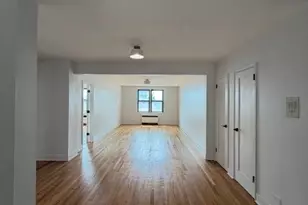 445 W 240th St, Bronx, NY 10463 - Photo 5