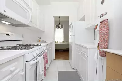 290 Collins Ave #2C, Mount Vernon, NY 10552 - Photo 7