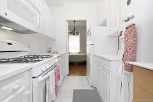 290 Collins Ave, Mount Vernon, NY 10552 - Photo 7