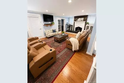 9440 Springfield Boulevard, Queens Village, NY 11428 - Photo 5