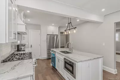 155 Carman Avenue, East Rockaway, NY 11518 - Photo 9