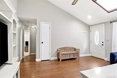 115 Argyle Avenue, Selden, NY 11784 - Photo 5