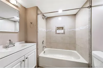 115 Argyle Avenue, Selden, NY 11784 - Photo 23