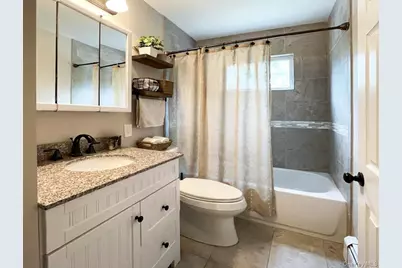 115 Argyle Avenue, Selden, NY 11784 - Photo 15
