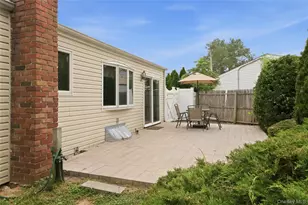 115 Argyle Ave, Selden, NY 11784 - Photo 27