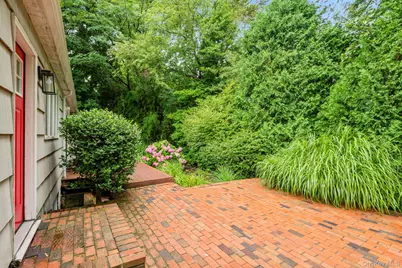 75 Cove Road, Huntington, NY 11743 - Photo 35