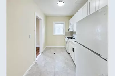 302 W Hudson Street, Long Beach, NY 11561 - Photo 19