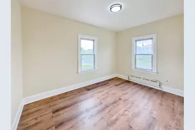 302 W Hudson Street, Long Beach, NY 11561 - Photo 17