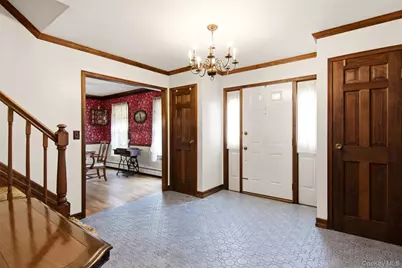1 Gaul Road N, Setauket, NY 11733 - Photo 5