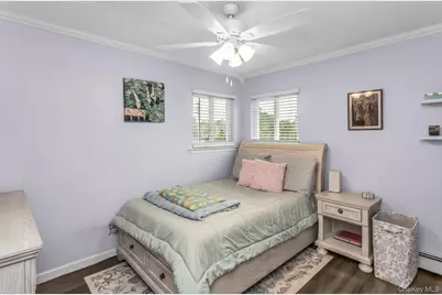 102 Willett Avenue, Sayville, NY 11782 - Photo 23