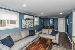 102 Willett Ave, Sayville, NY 11782 - Photo 15