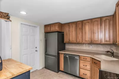 102 Willett Avenue, Sayville, NY 11782 - Photo 11