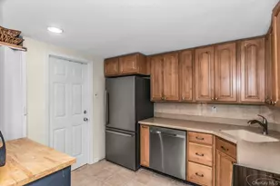 102 Willett Ave, Sayville, NY 11782 - Photo 11