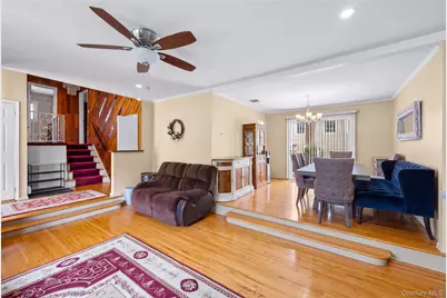 9 Florgate Road, Farmingdale, NY 11735 - Photo 11