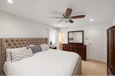 9 Florgate Road, Farmingdale, NY 11735 - Photo 19