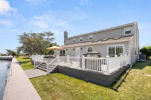336 Grand Central Ave, Amityville, NY 11701 - Photo 29
