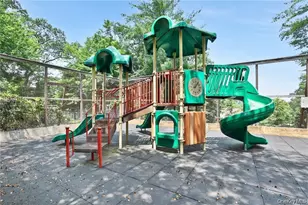 4101 Victoria Dr, Mount Kisco, NY 10549 - Photo 21