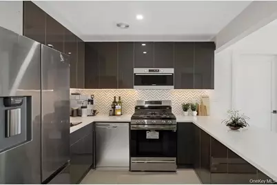88-11 179th #6C, Jamaica, NY 11432 - Photo 5