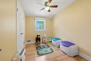 94 Ellensue Dr, Deer Park, NY 11729 - Photo 27