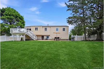 94 Ellensue Drive, Deer Park, NY 11729 - Photo 43
