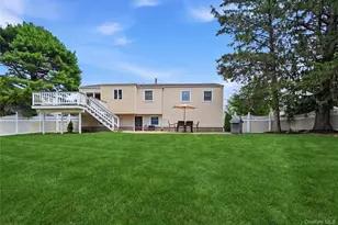 94 Ellensue Dr, Deer Park, NY 11729 - Photo 43