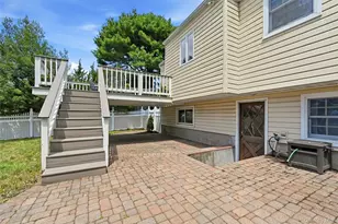 94 Ellensue Dr, Deer Park, NY 11729 - Photo 39
