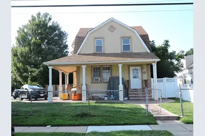 47 Hillside Avenue, Freeport, NY 11520 - Photo 1