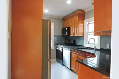 47 Hillside Avenue, Freeport, NY 11520 - Photo 5