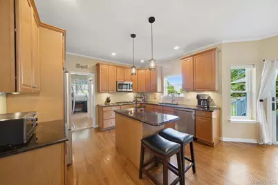 19 Sweetgum Lane, Miller Place, NY 11764 - Photo 13