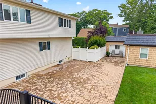 1755 Grand Ave, Merrick, NY 11566 - Photo 43