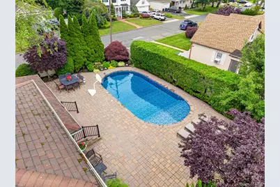 1755 Grand Avenue, Merrick, NY 11566 - Photo 49