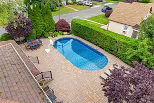 1755 Grand Ave, Merrick, NY 11566 - Photo 49