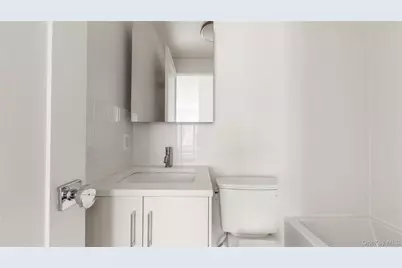 14809 Northern Boulevard #5M, Flushing, NY 11354 - Photo 15