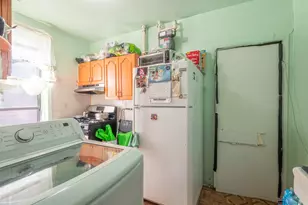 785 E 181st St, Bronx, NY 10460 - Photo 13