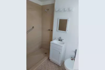 679 Warburton Avenue #1L, Yonkers, NY 10701 - Photo 9