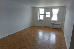 679 Warburton Ave, Yonkers, NY 10701 - Photo 3
