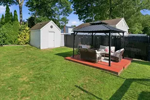 101 Gainsborough Rd, Holbrook, NY 11741 - Photo 41