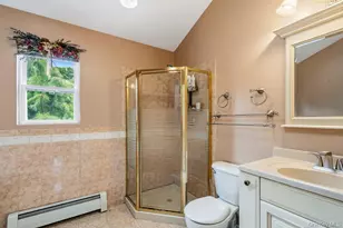 89 Floyd St, Deer Park, NY 11729 - Photo 17