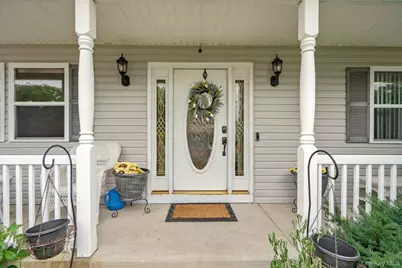 89 Floyd Street, Deer Park, NY 11729 - Photo 3